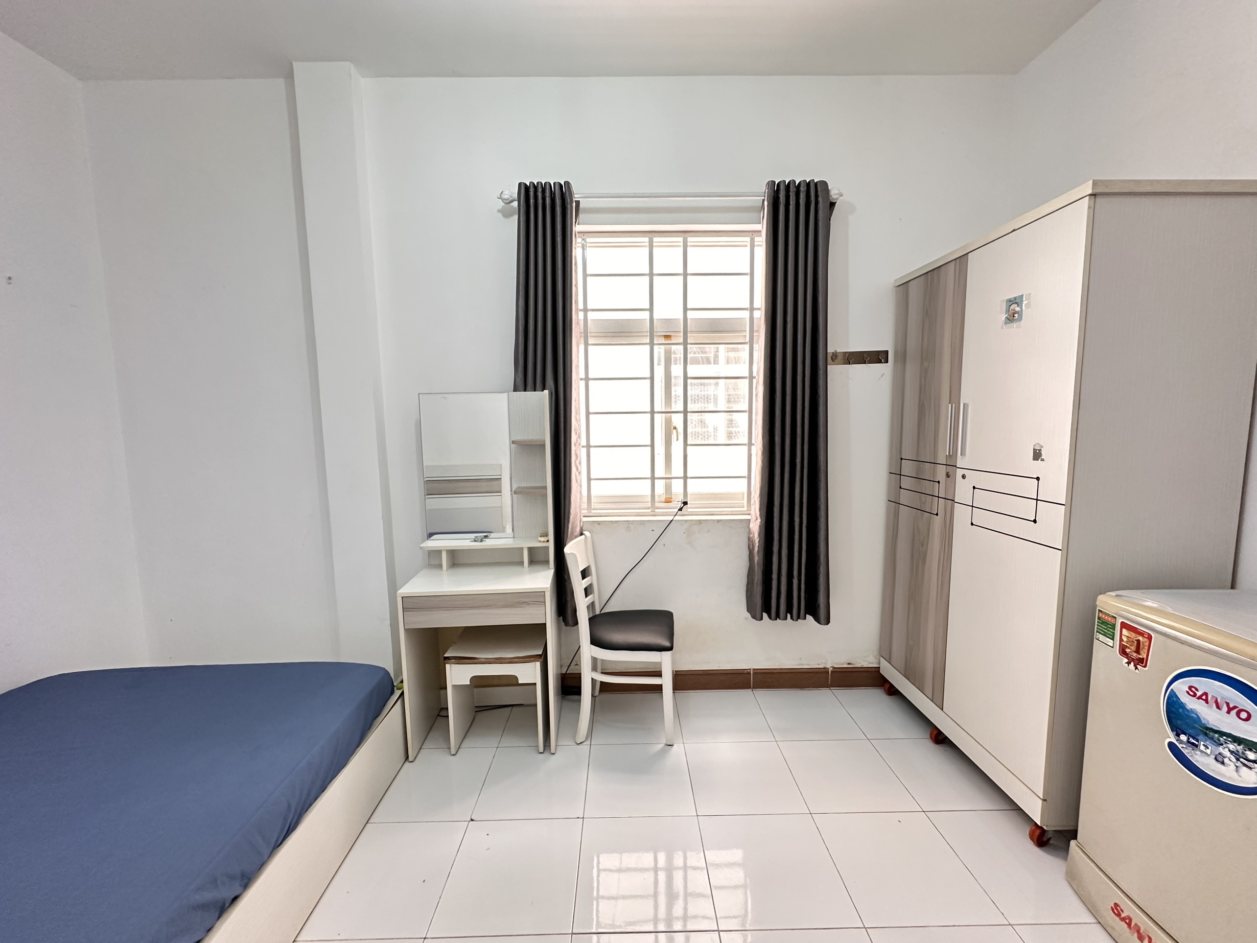 TÒA NHÀ 656/40 CÁCH MẠNG THÁNG TÁM P.11 QUẬN 3